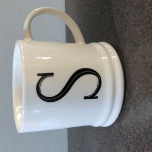 S Mug